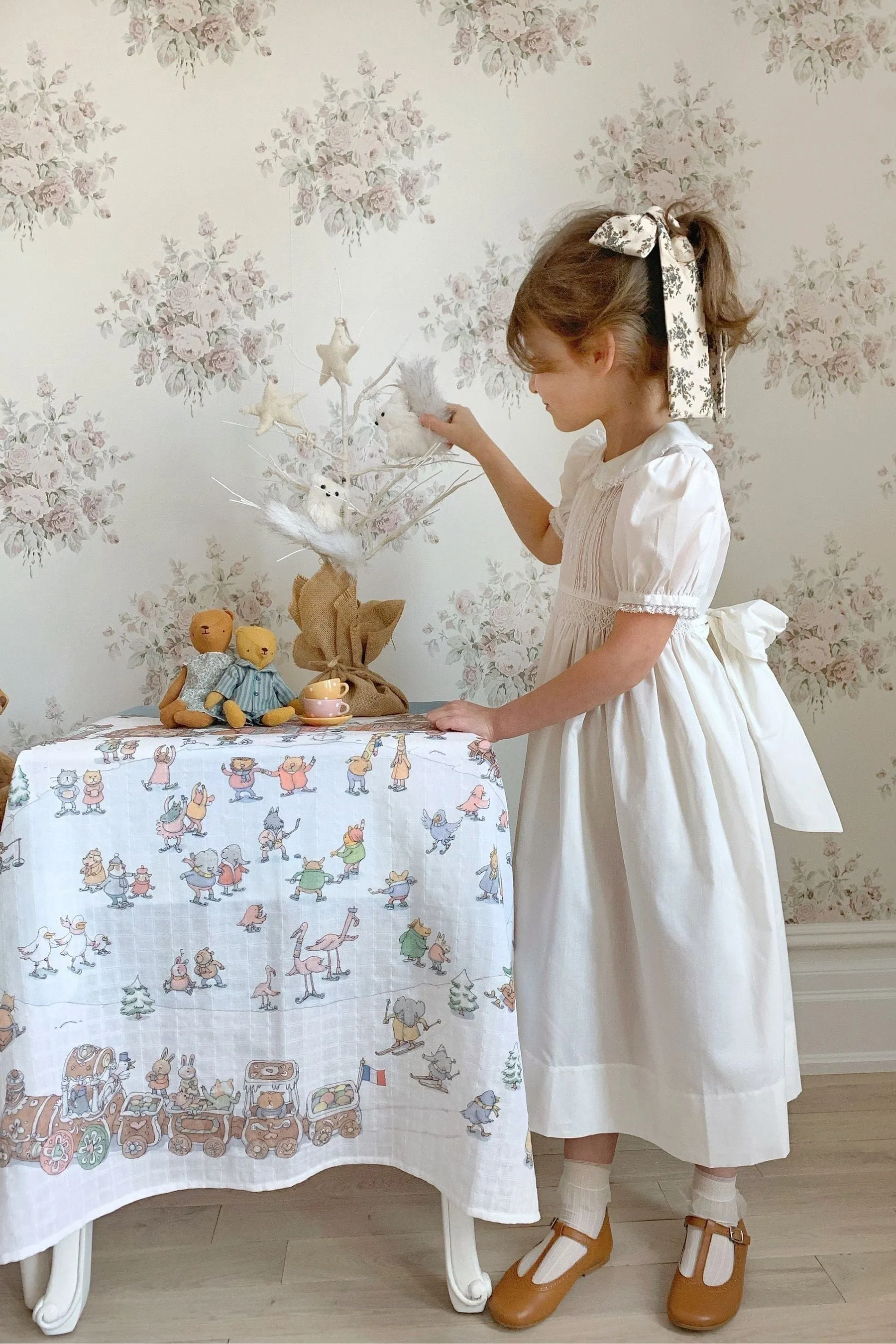 Atelier Choux Baby Winter Wonderland Swaddle in Multicolour (100cm)